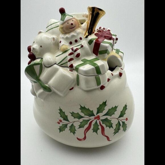 Lenox Holiday Dimension Figural Lidded Sugar Bowl - Picture 1 of 5